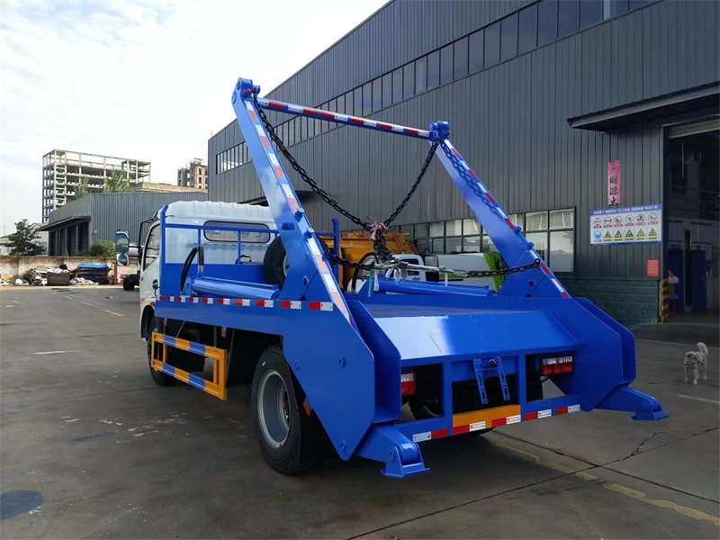 東風(fēng)福瑞卡擺臂垃圾車(chē)